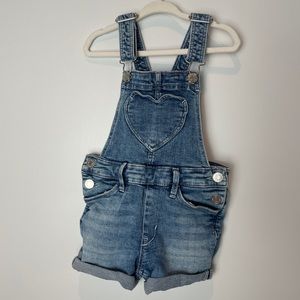H&M Girls Denim Overall Heart Shorts Size 4/5